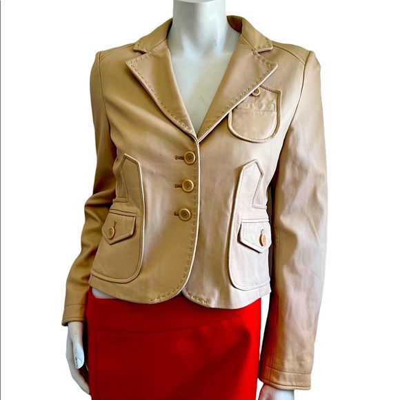 BCBG Light Tan Women's 100% leather jacket Size Medium - Picture 1 of 11